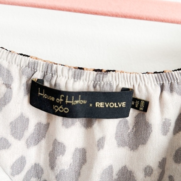 House of Harlow x Revolve Satin Leopard Print Off the Shoulder Bodysuit XS - Picture 11 of 12